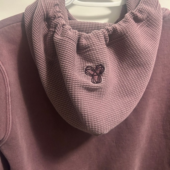 TNA Pullover Hoody Size Small - Picture 7 of 9